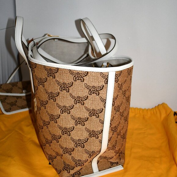 MCM Himmel OTH MEDIUM Shopper Tote in Natural #MWPFSAC021N001 NWT - Picture 9 of 13